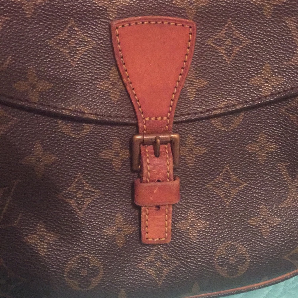 LV additional strap photos